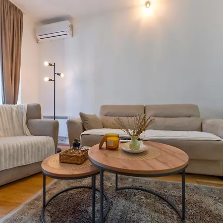 Appartement Mount Devetka *