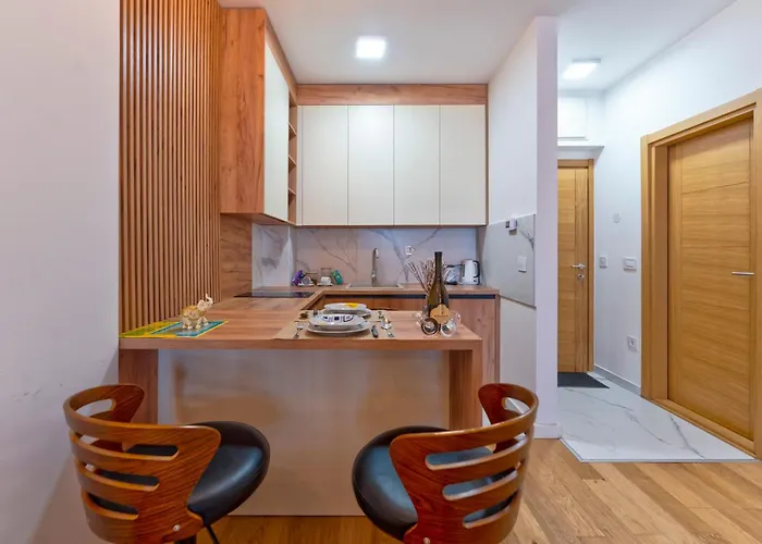 Mount Devetka アパート